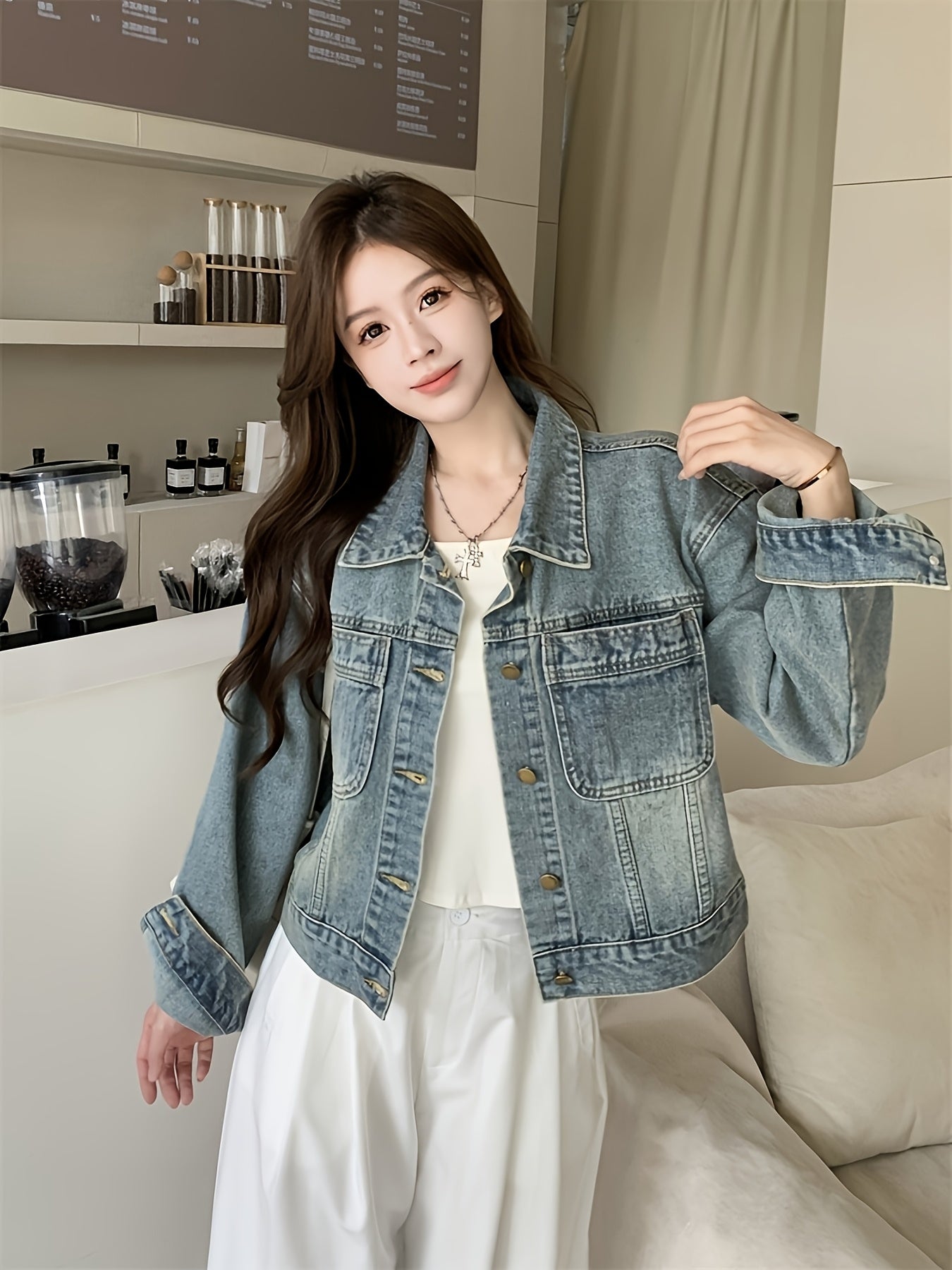 Modern Cropped Denim Jacket for Fresh Wardrobe Looks with Denim Look