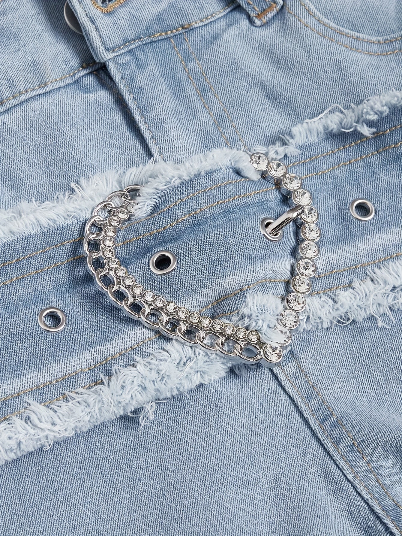 Boutique Flare Jeans for Easy Styling with Practical Pockets