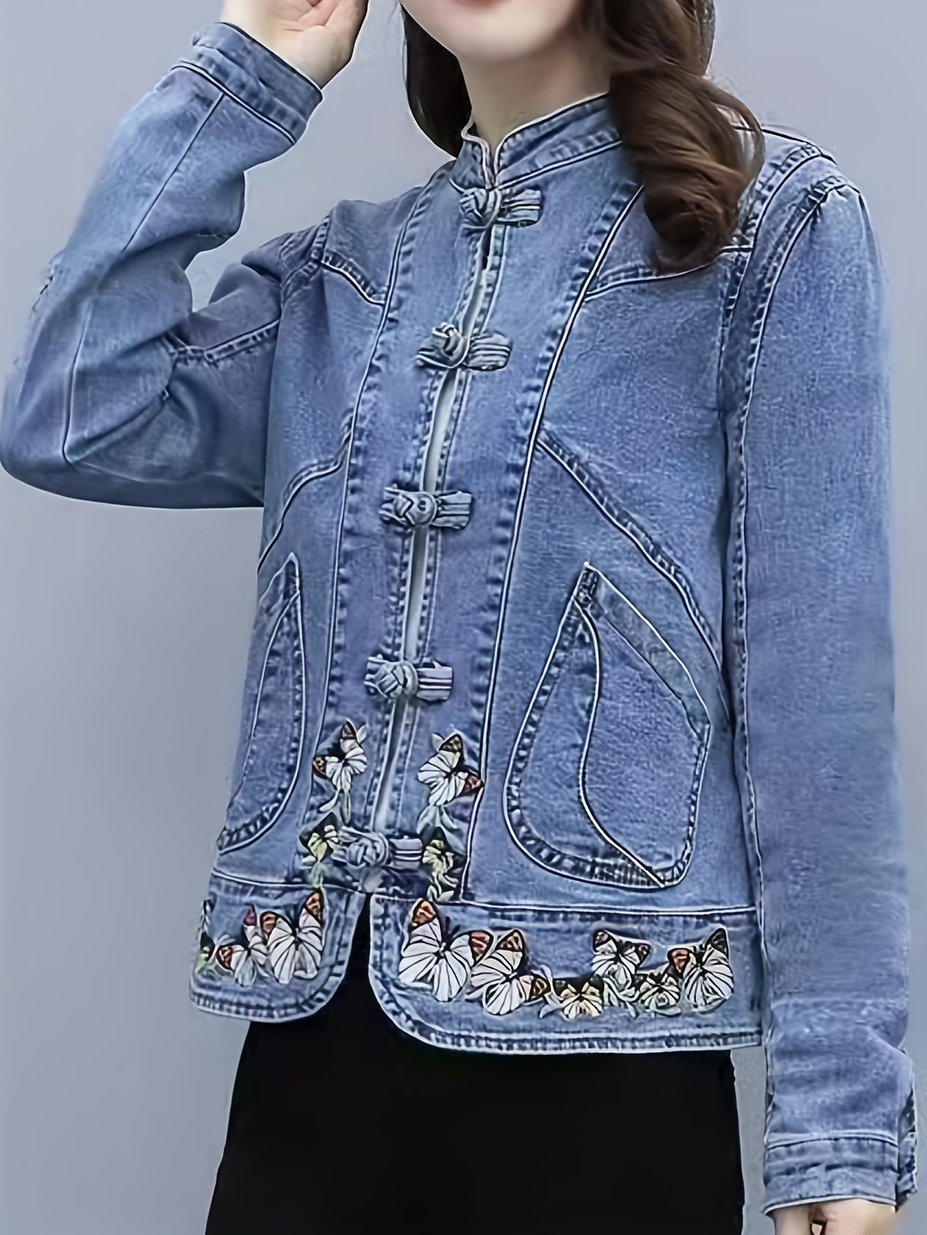 Modern Lightweight Jacket for Fresh Wardrobe Looks with Floral Print