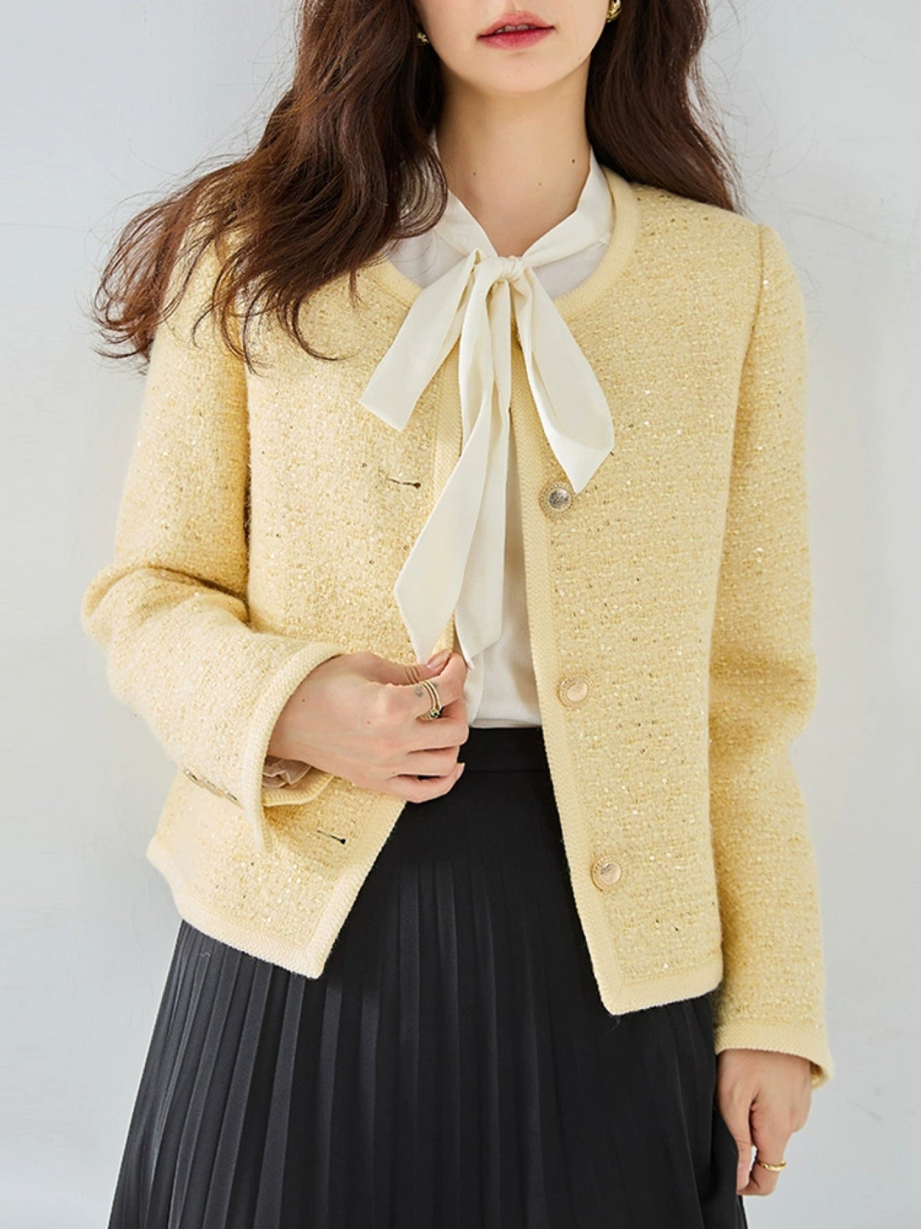 Boutique Tailored Blazer for Easy Styling with Long Sleeves