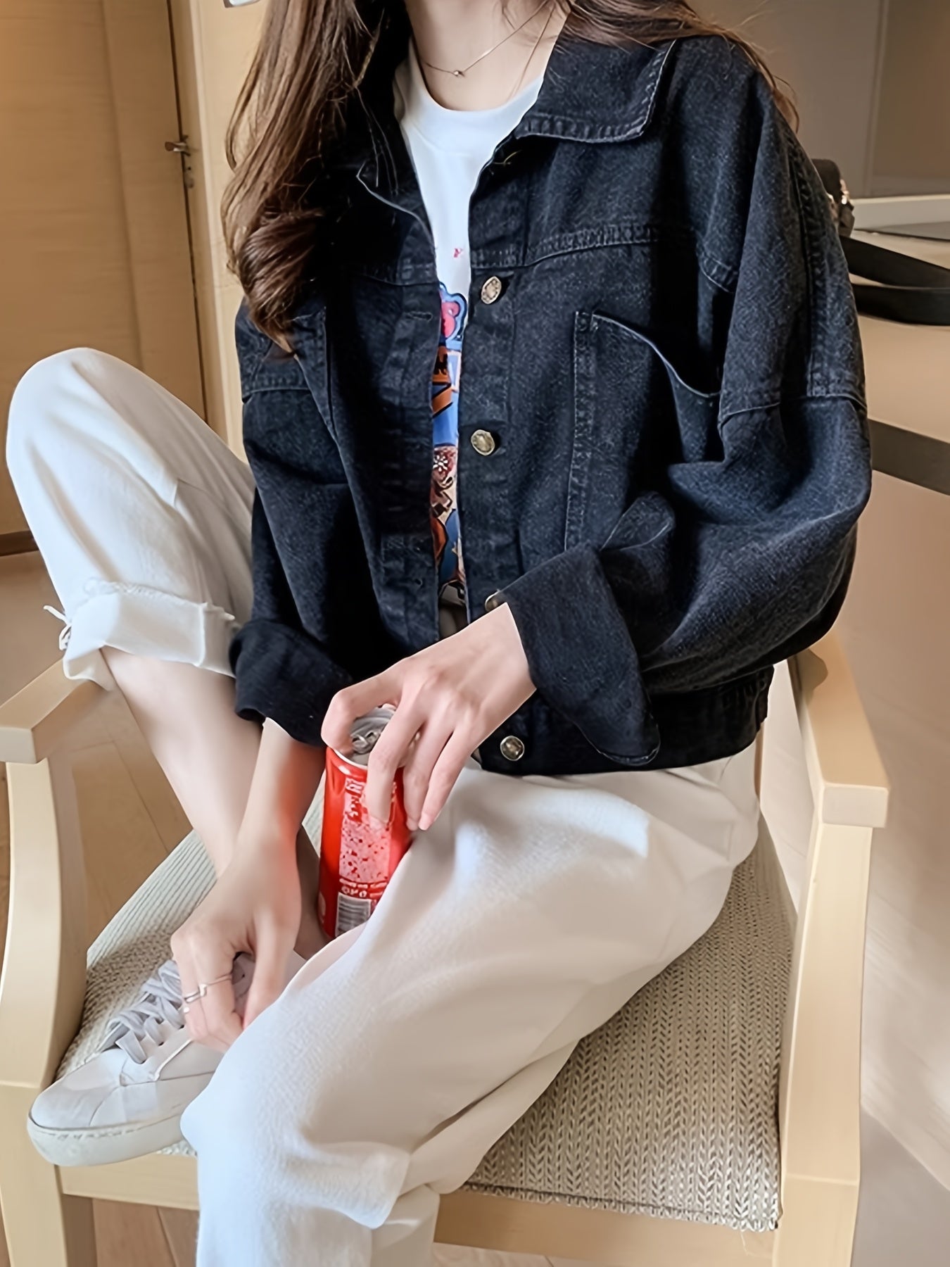 Modern Lightweight Jacket for Fresh Wardrobe Looks with Denim Look