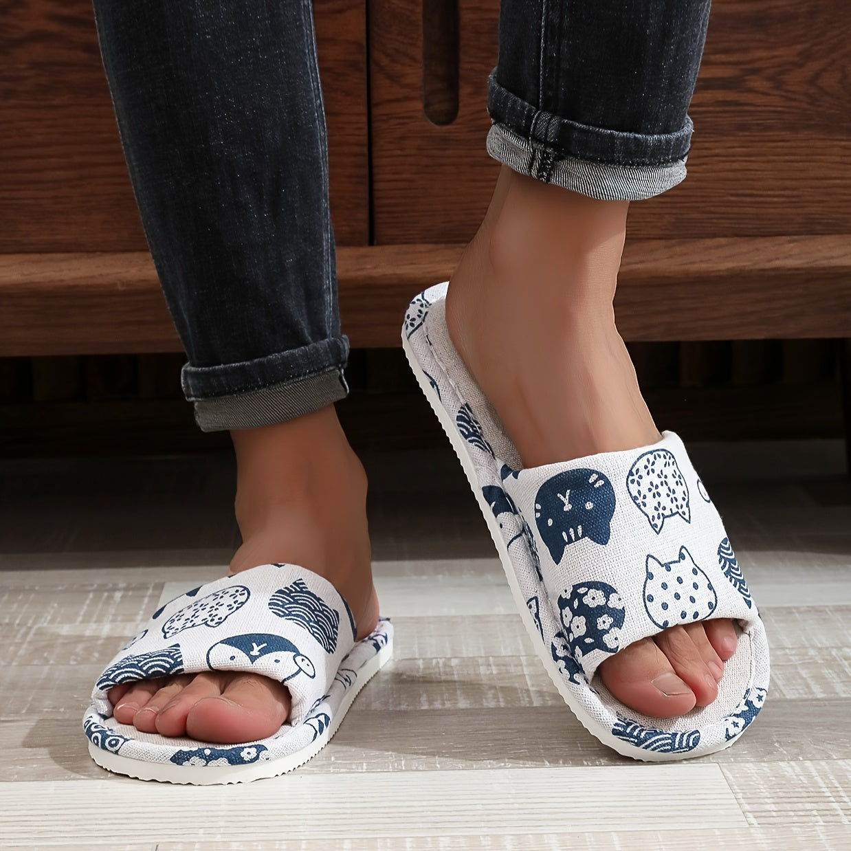 Comfort Slide Slippers for Polished Boutique Outfits with Easy Styling