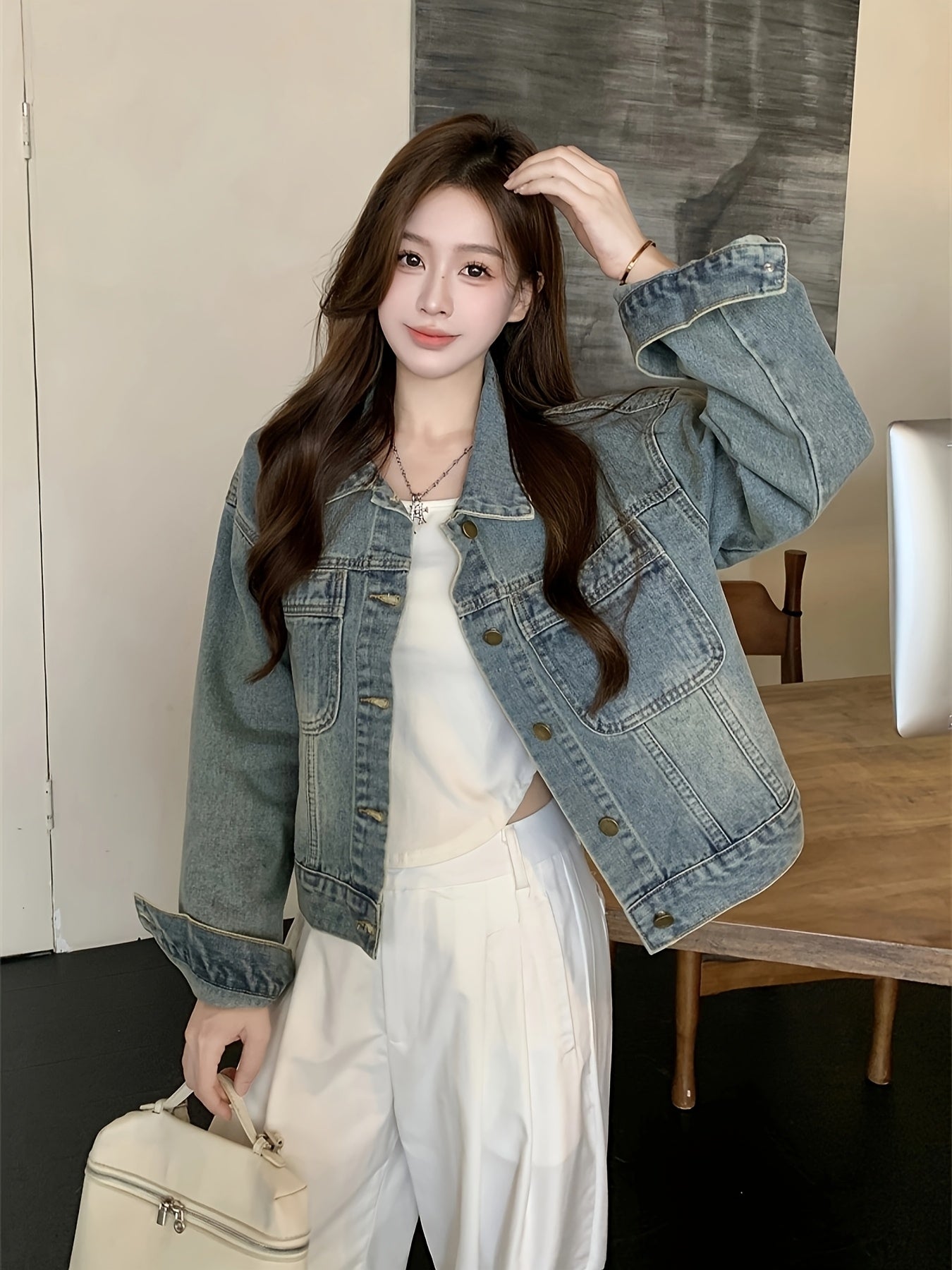 Modern Cropped Denim Jacket for Fresh Wardrobe Looks with Denim Look