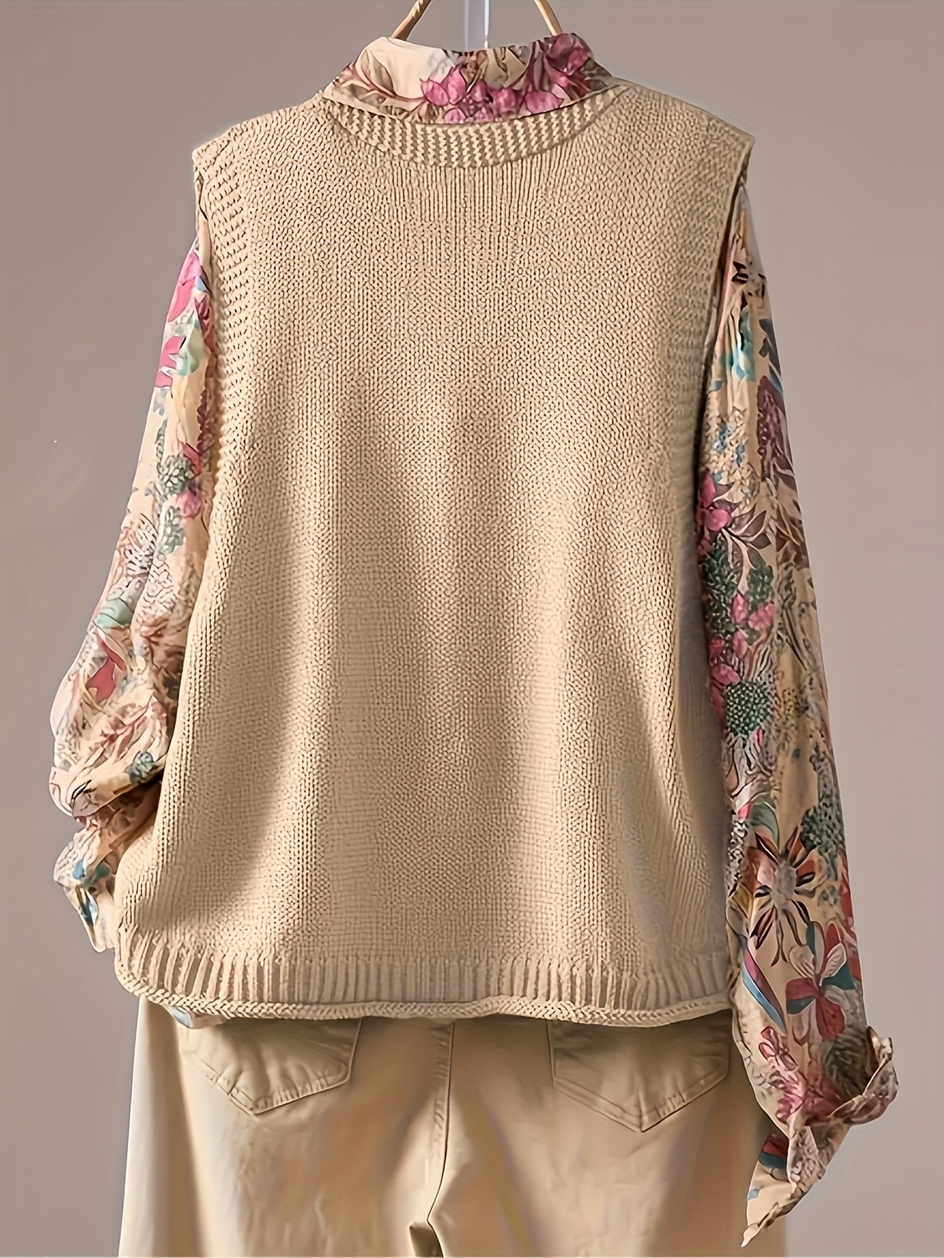 Hooded Jacket with a Refined Everyday Fit with Floral Print