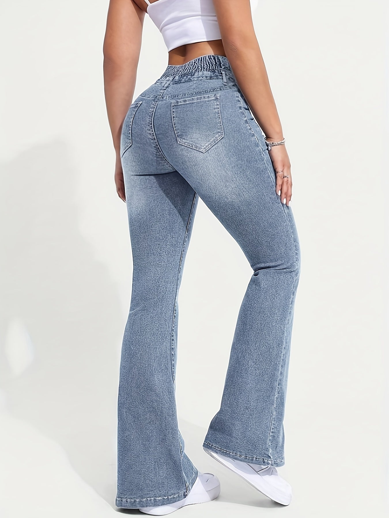 Modern Flare Jeans for Fresh Wardrobe Looks with Denim Look