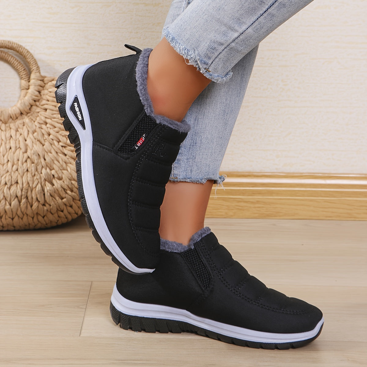 Women’s Boots with a Refined Everyday Fit with Cool-Weather Wear