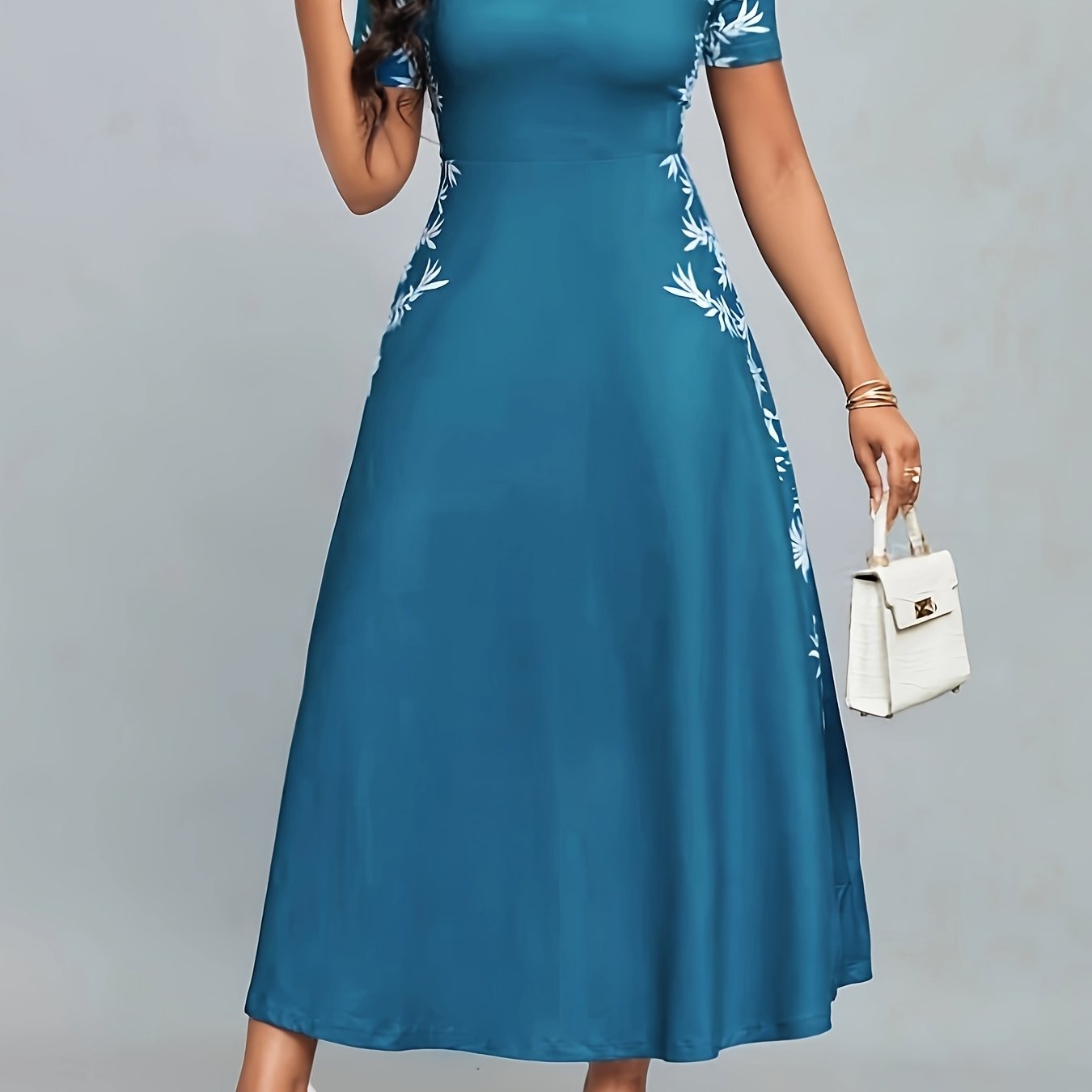 Printed Dress for Polished Boutique Outfits with Crew Neckline