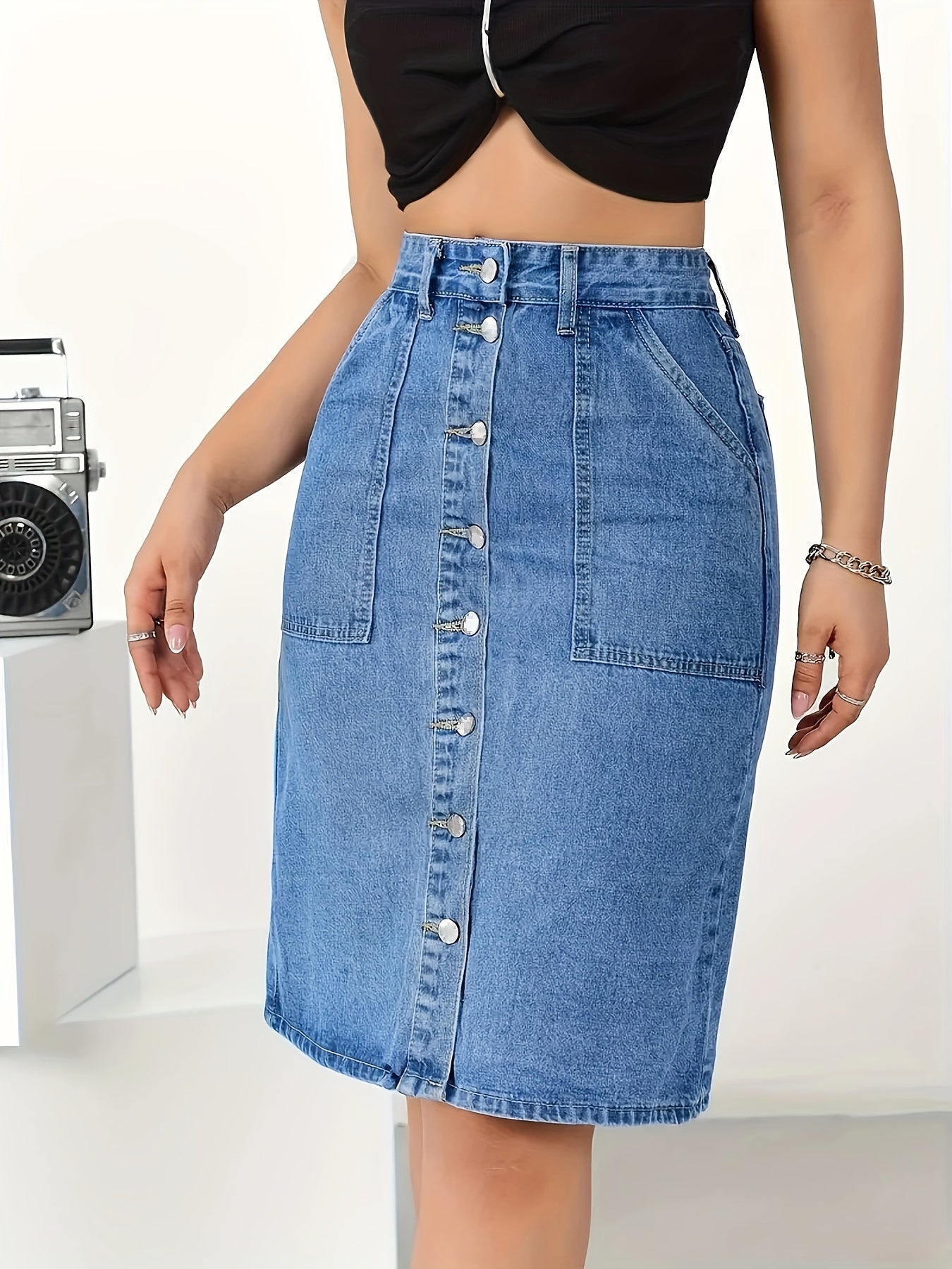 Modern Denim Skirt for Fresh Wardrobe Looks with Denim Look