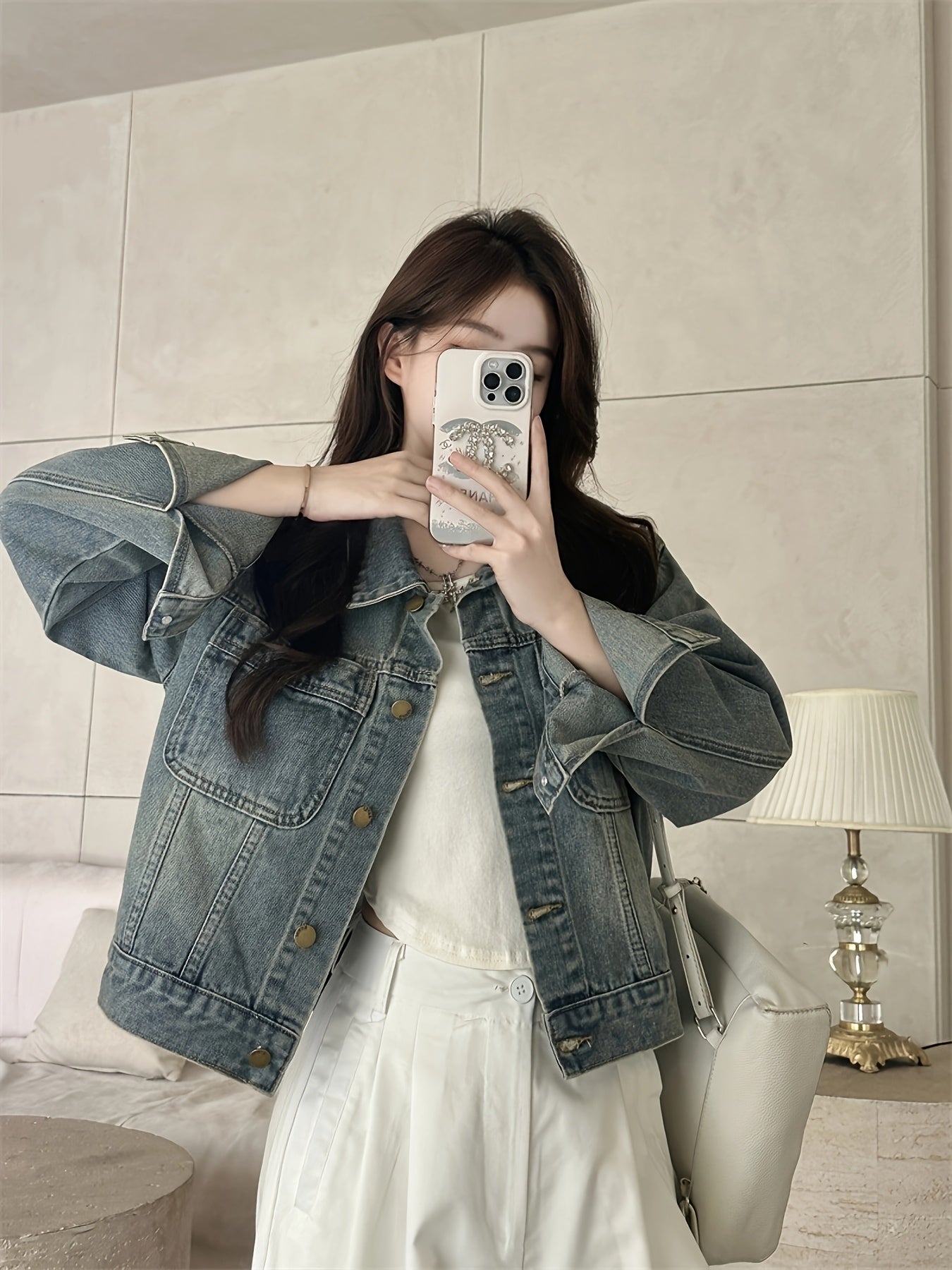 Modern Cropped Denim Jacket for Fresh Wardrobe Looks with Denim Look