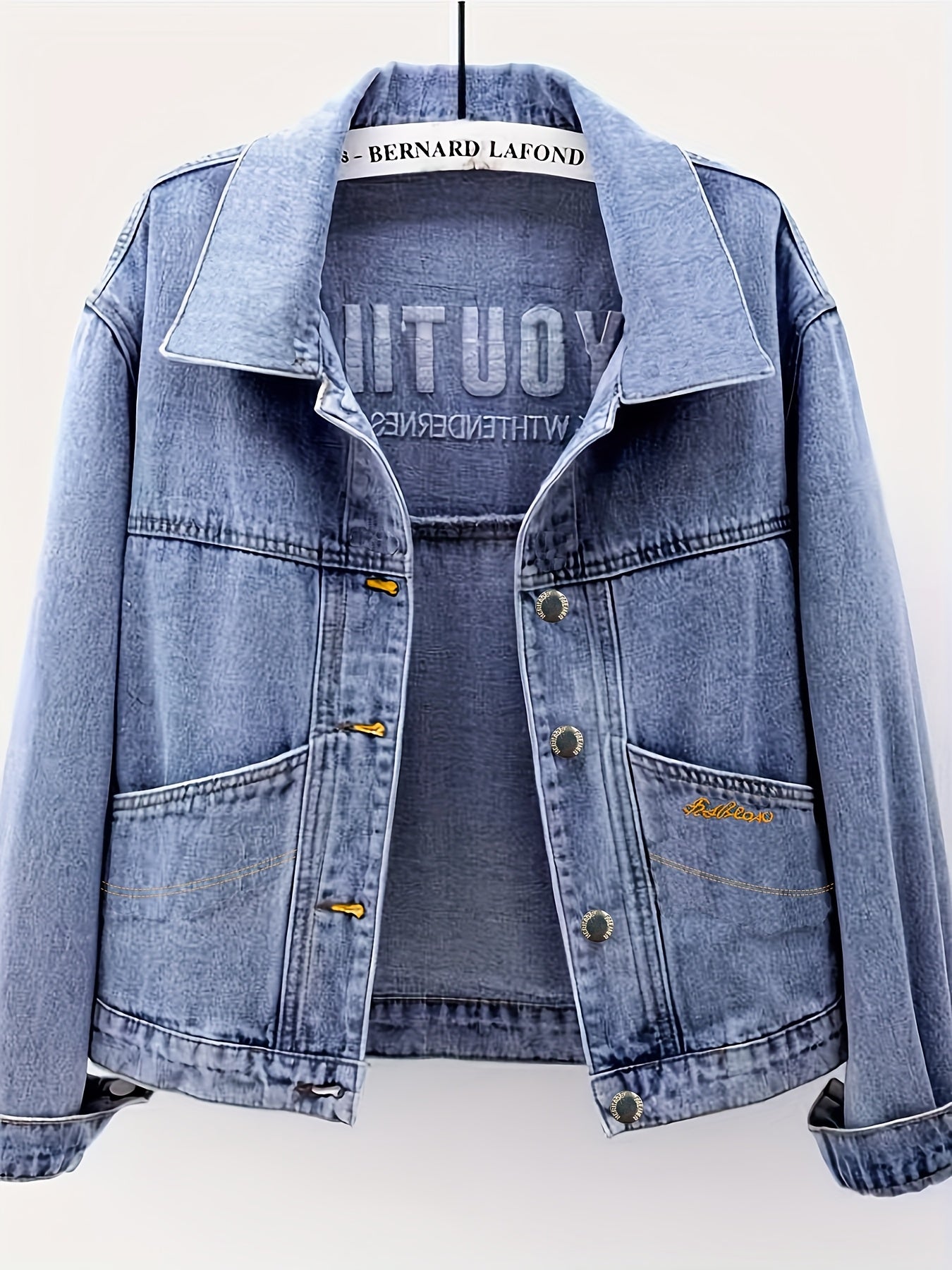 Lightweight Jacket with a Refined Everyday Fit with Denim Look