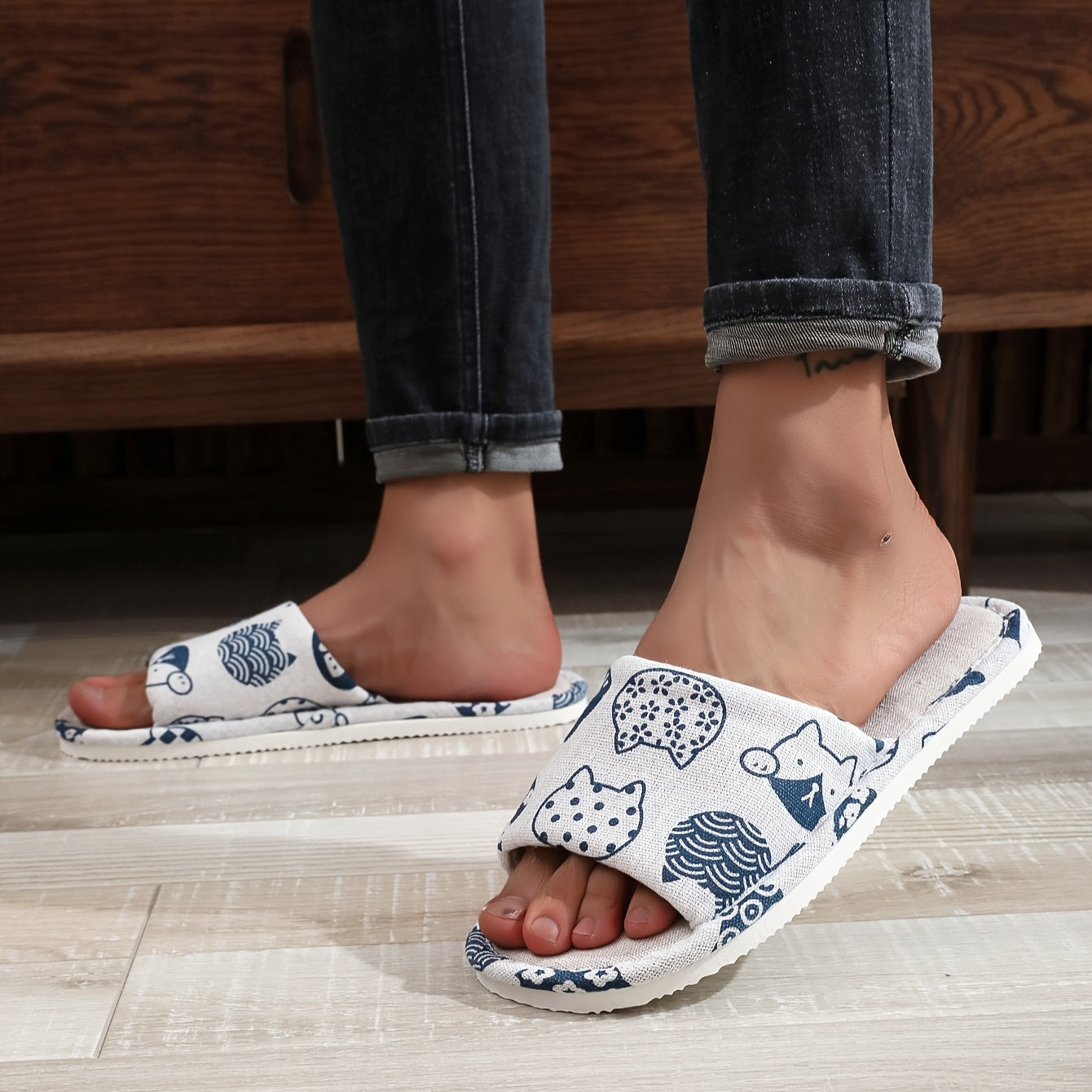 Comfort Slide Slippers for Polished Boutique Outfits with Easy Styling