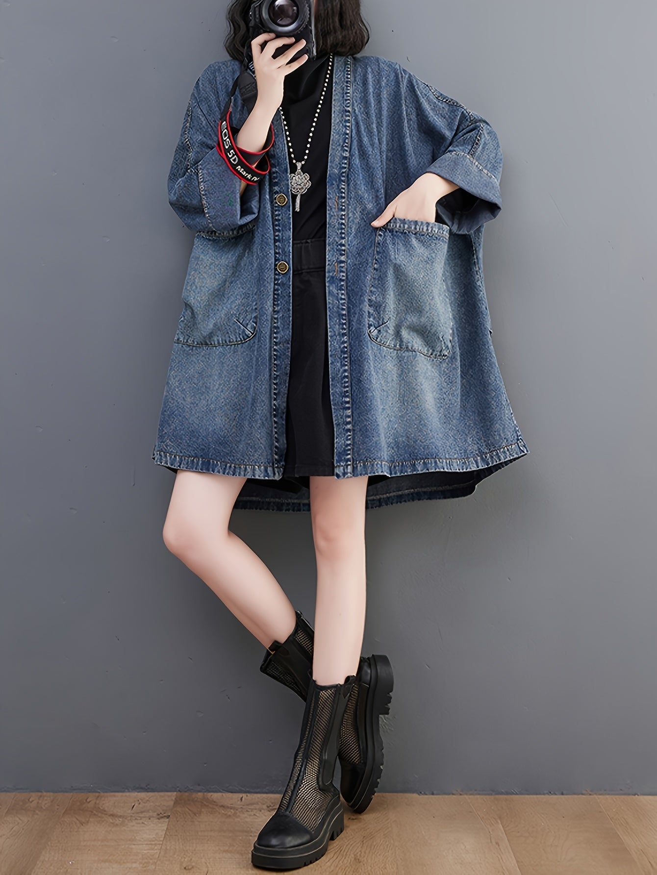 Lightweight Jacket for Polished Boutique Outfits with Denim Look