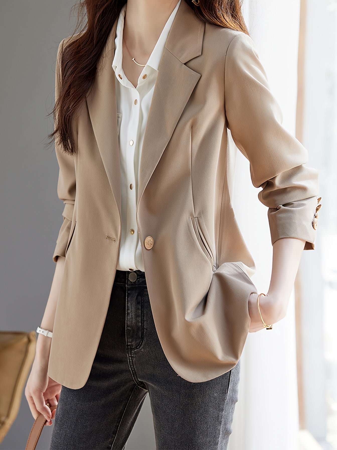 Tailored Blazer for Polished Boutique Outfits with Long Sleeves