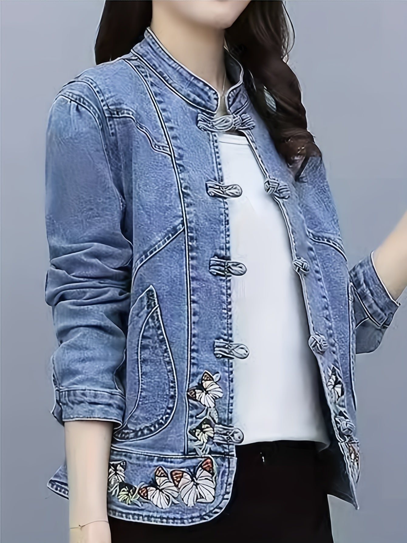 Modern Lightweight Jacket for Fresh Wardrobe Looks with Floral Print