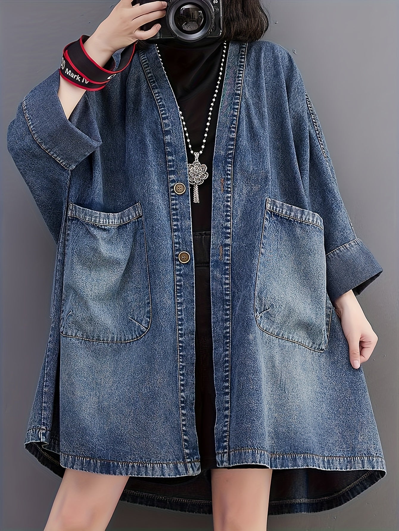 Lightweight Jacket for Polished Boutique Outfits with Denim Look