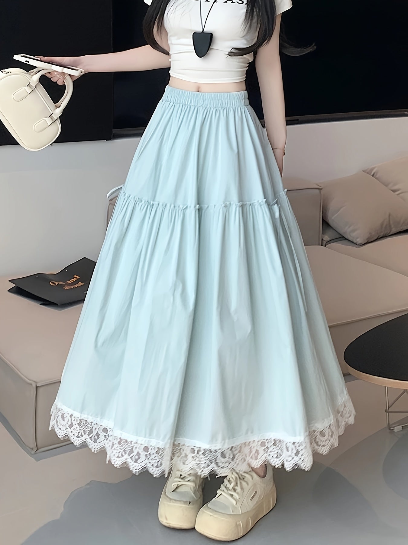 Boutique Women’s Skirt for Easy Styling with Lace Detail