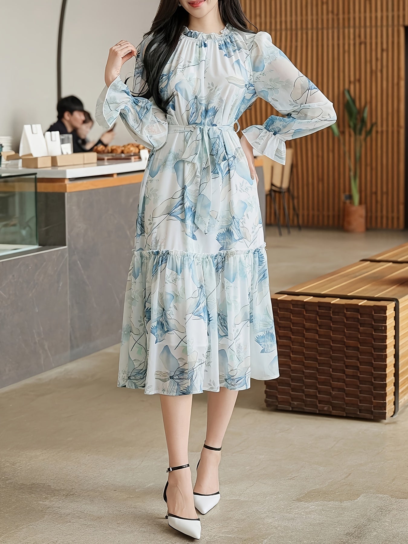 Boutique Floral Midi Dress for Easy Styling with Floral Print