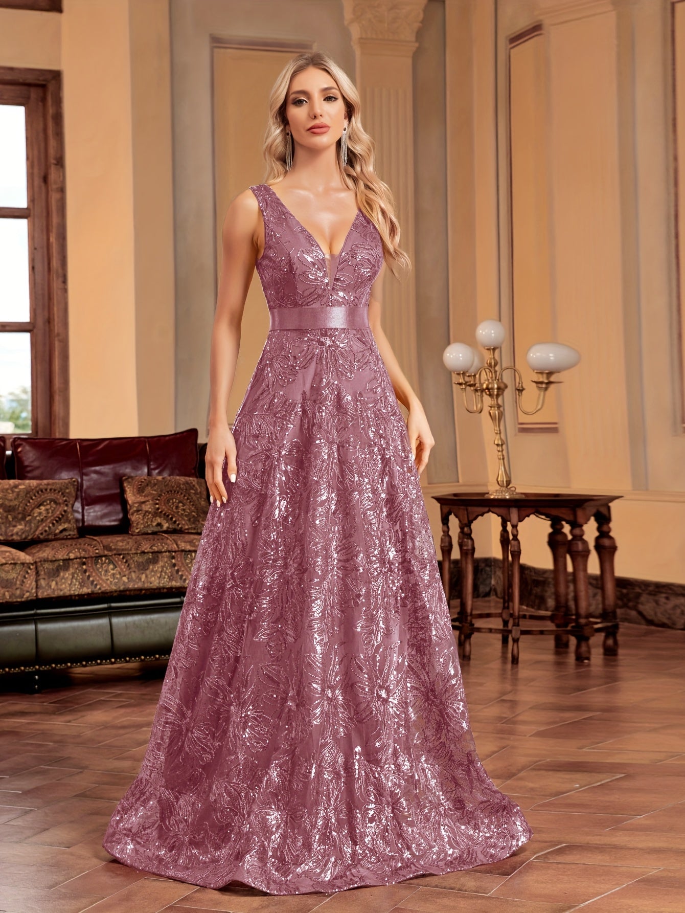 Formal Evening Gown for Polished Boutique Outfits with Sleeveless Cut