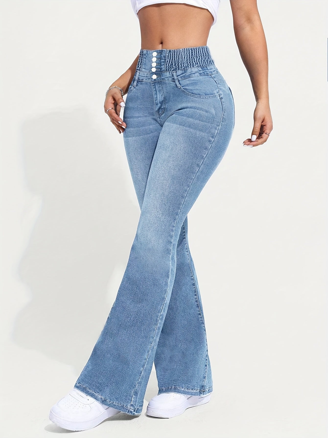 Modern Flare Jeans for Fresh Wardrobe Looks with Denim Look