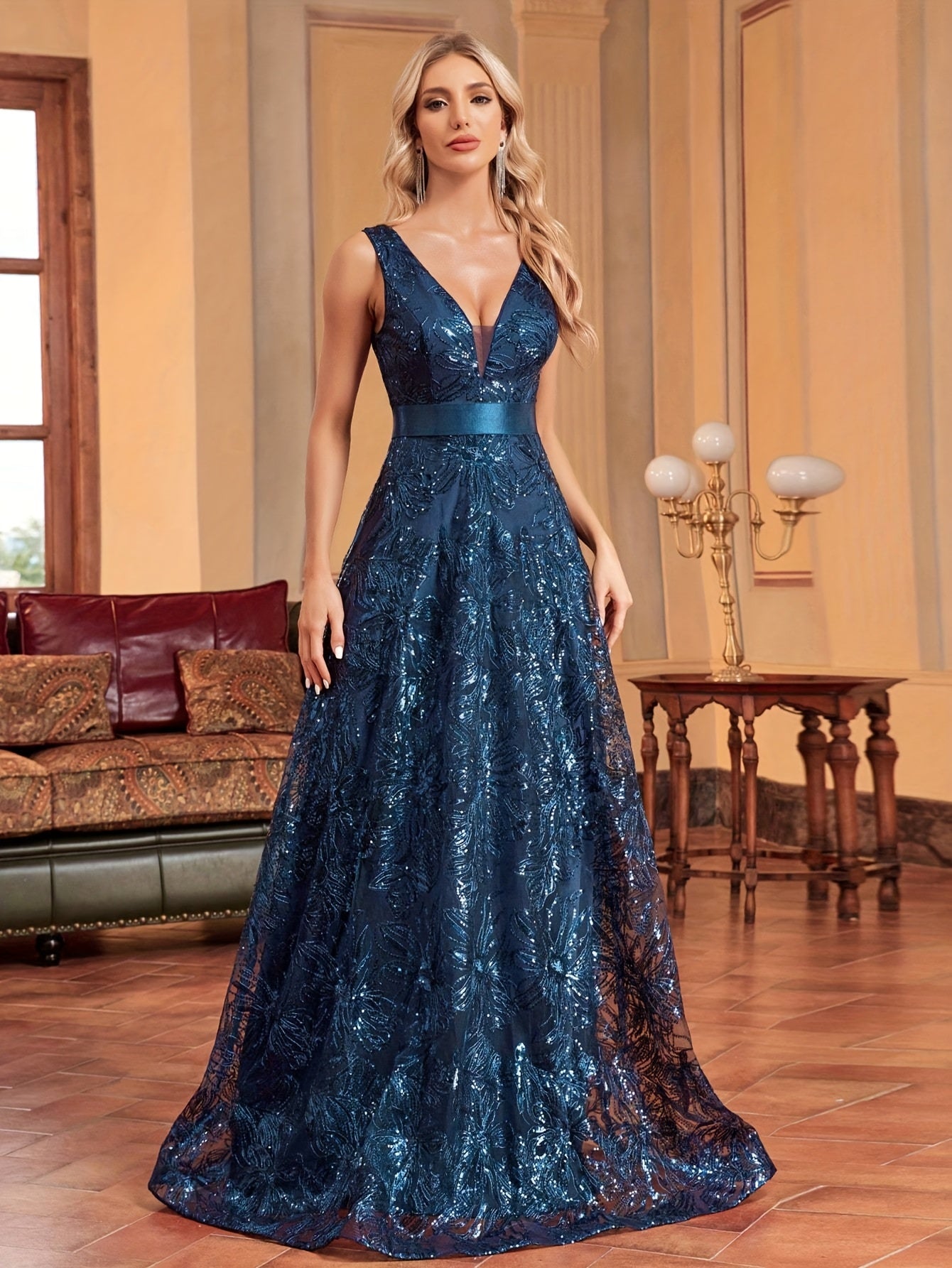 Formal Evening Gown for Polished Boutique Outfits with Sleeveless Cut