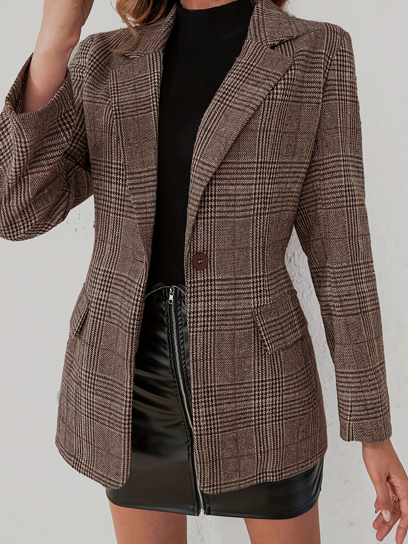 Tailored Blazer with a Refined Everyday Fit with Long Sleeves