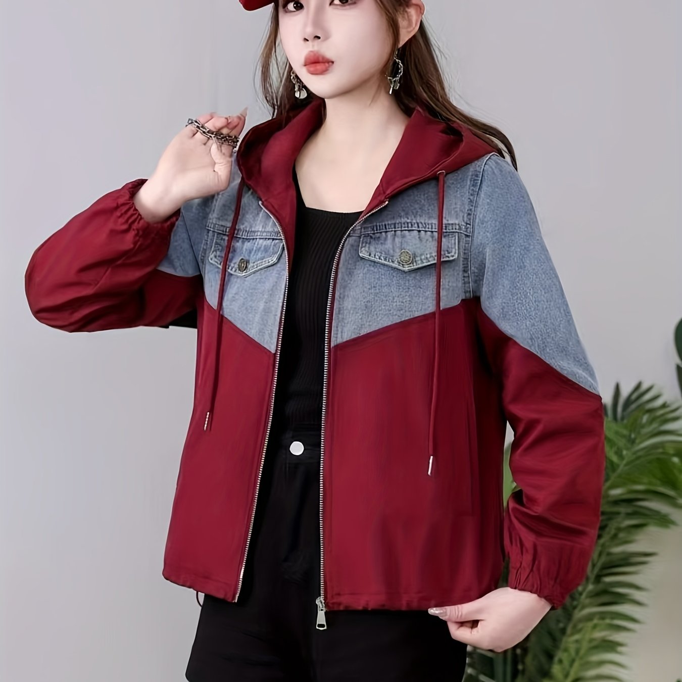 Hooded Jacket with a Refined Everyday Fit with Hooded Design