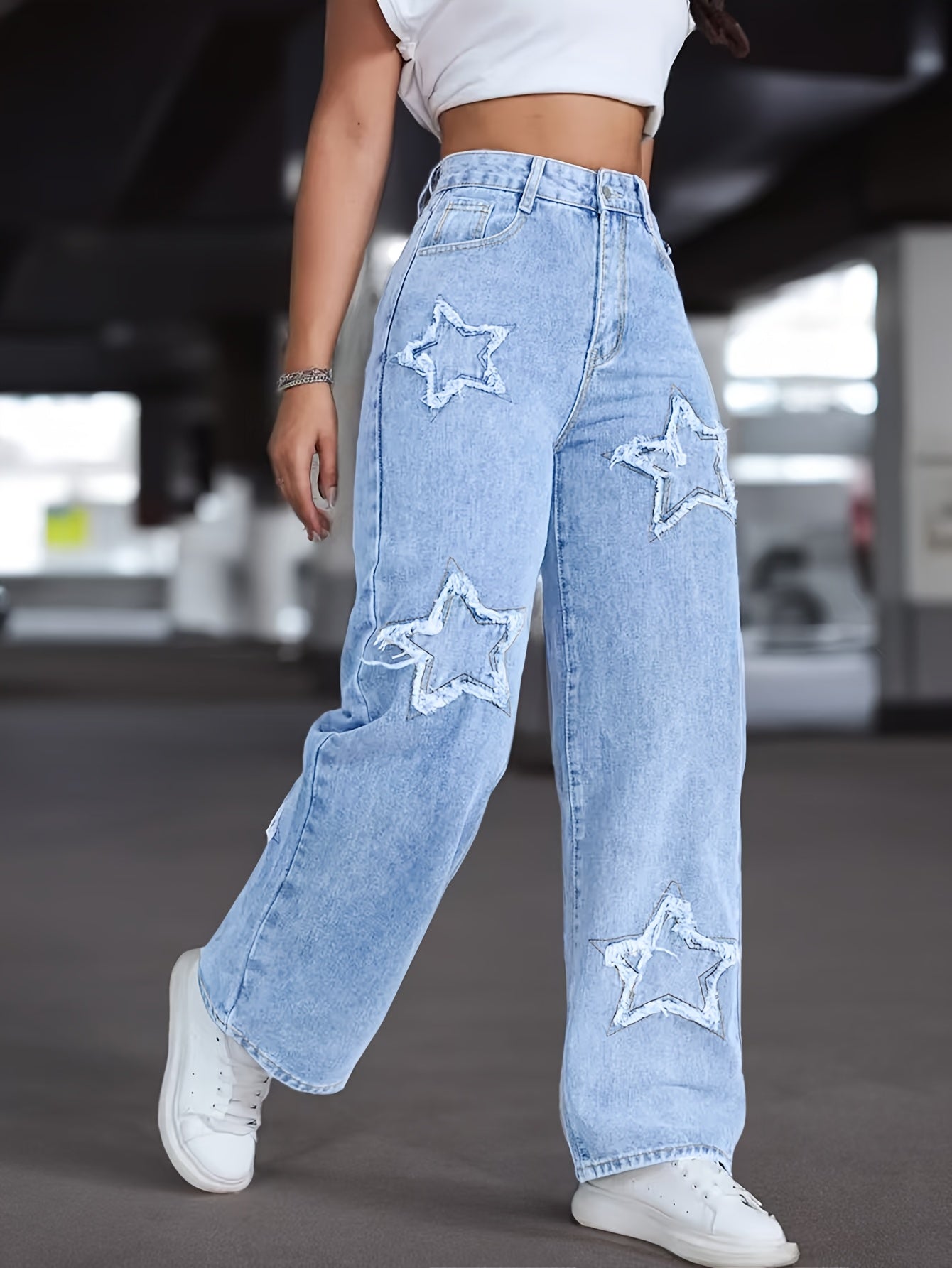 Modern Straight-Leg Jeans for Fresh Wardrobe Looks with Denim Look